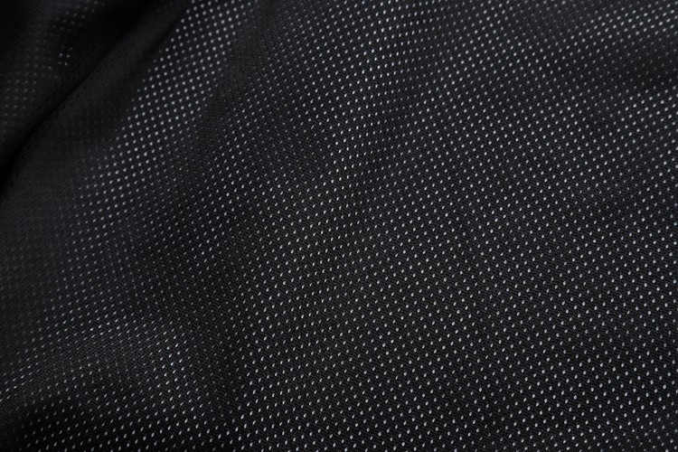 沖鋒衣細節展示